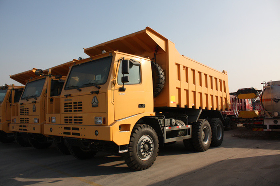 Dieci ruote che estraggono l'autocarro con cassone ribaltabile Sinotruk Howo7 marcano a caldo con 30M3 Capaicty