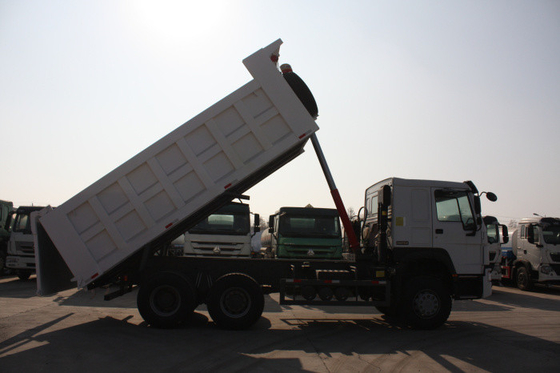 Sollevamento resistente bianco di capacità LHD HYVA dell'autocarro con cassone ribaltabile di Sinotruk Howo7 di colore 40T 20M3