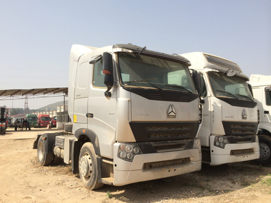 6 camion del motore primo delle ruote 4×2 HOWO con 35 tonnellate di modello ZZ4187V3517N1B di capacità di carico
