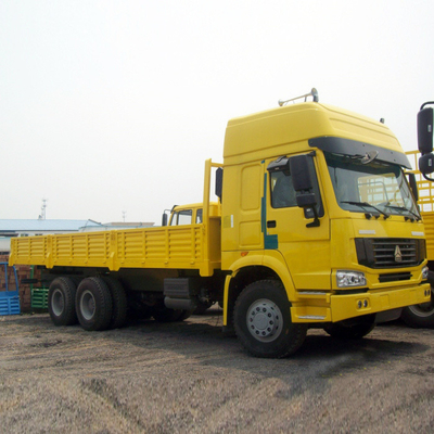 Camion giallo del carico del carraio di colore 6x4 10 del modello di Sinotruk Howo7 per 40-50T