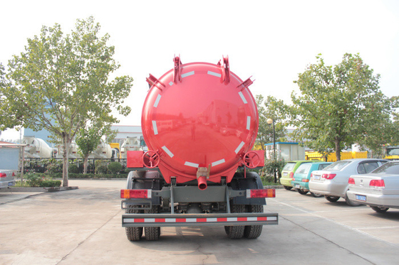 capacità del carro armato del camion 10M3 di aspirazione delle acque luride di 4x2 Sinotruk Howo7 nel colore rosso