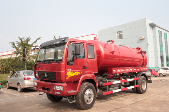 capacità del carro armato del camion 10M3 di aspirazione delle acque luride di 4x2 Sinotruk Howo7 nel colore rosso