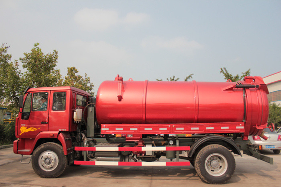 capacità del carro armato del camion 10M3 di aspirazione delle acque luride di 4x2 Sinotruk Howo7 nel colore rosso