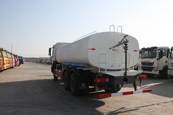 camion dello spruzzo d'acqua delle ruote del camion di serbatoio di acqua di Sinotruk Howo7 di capacità 20m3 10