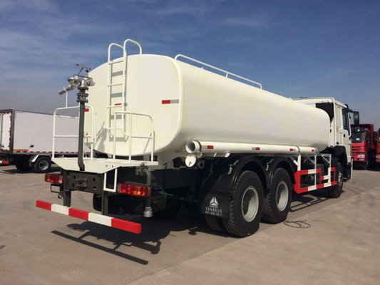 camion dello spruzzo d'acqua delle ruote del camion di serbatoio di acqua di Sinotruk Howo7 di capacità 20m3 10