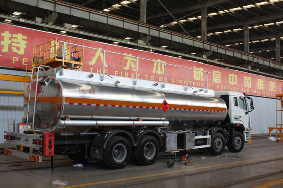 Ruote del camion di serbatoio di combustibile di Hohan 12 per olio che trasporta modello ZZ1315M4666C1