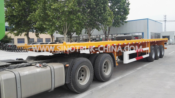 RIMORCHIO A BASE PIATTA dei SEMI di 12 RUOTE PER CARICARE 1X40 O 2X20 la GAMBA di SOSTEGNO dei CONTENITORI 28T