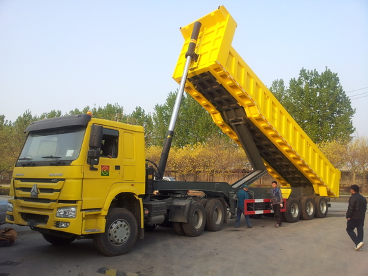 3 assi 50 - rimorchio dell'autocarro con cassone ribaltabile del ribaltatore 45cbm di 70T Sinotruk CIMC per caricamento del minerale metallifero della bauxite