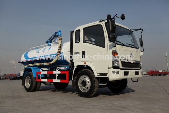 Dimensioni globali 6880×2330×2870 dell'alto di sicurezza di HOWO 4×2 di aspirazione camion delle acque luride