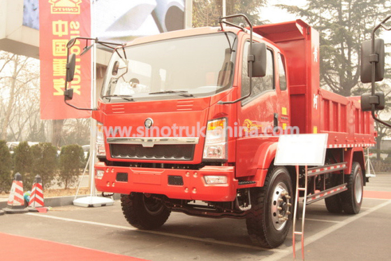 12 tonnellate di HOWO 4×2 di autocarro con cassone ribaltabile di bassa potenza con 105HP EuroIII anteriore sollevando 6 gomme