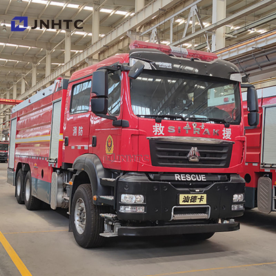 HOWO 18m Alto braccio 4x2 12000l Grande flusso di salvataggio di incendio camion dei pompieri in vendita