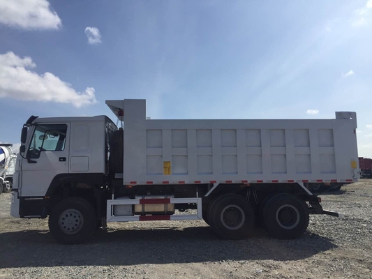 modello resistente del ribaltatore di Sinotruk Howo7 dell'autocarro con cassone ribaltabile di 6x4 18M3-20M3 per 40-50T