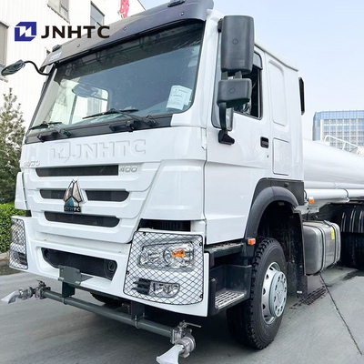 Prezzi bassi Sprinkler Tank Truck HOWO Water Tank Trucks 6X4 400HP Per l'acqua potabile Spedizione di deposito