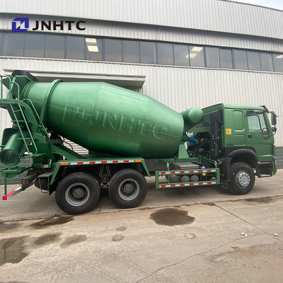 Hot HOWO Camion per la miscelazione del calcestruzzo 6x4 10 ruote Capacità Camion per la miscelazione del cemento Camion per la pompa del miscelatore del calcestruzzo montato