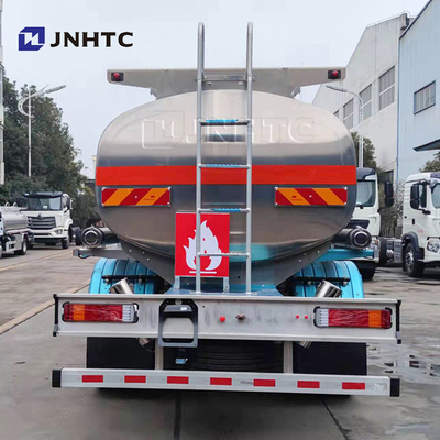 Sinotruk Howo Fuel Tanker Truck 6 ruote Leggia di alluminio 10000 litri Con Dispenser Tanker di olio Truck