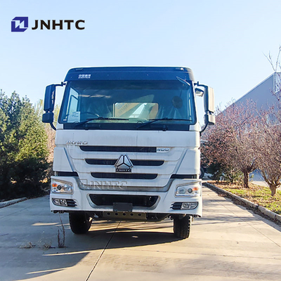 Nuovo camion da carico SINOTRUK HOWO 8X4 400 HP con 10 12 tonnellate di gru