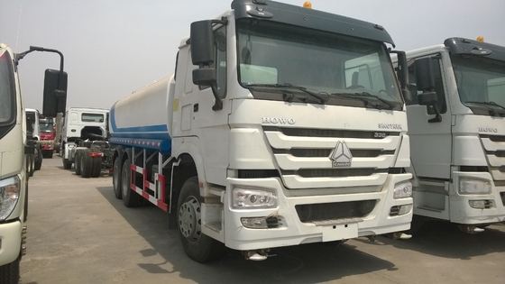 Autocarro con cassone ribaltabile resistente di Howo, capacità 12-20m3 del camion cisterna dell'acqua