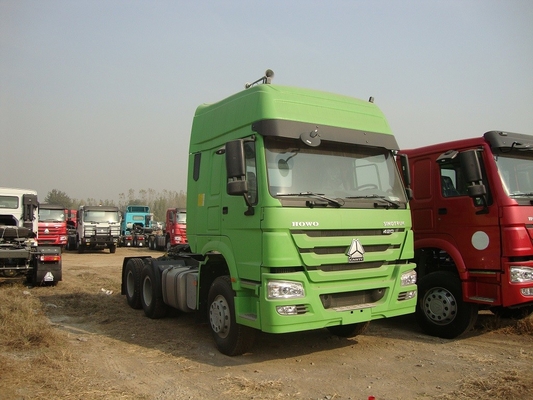 Sinotruk HOWO 25 tonnellate di camion bianco D12.42 del motore primo con due letti