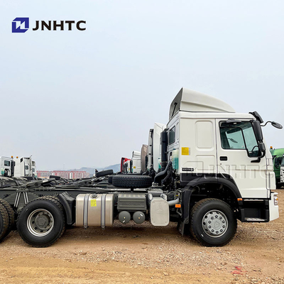 Sinotruk Howo Prime Mover Truck Testa del trattore 6x4 10 ruote 380hp Semi-trattore Testa del camion