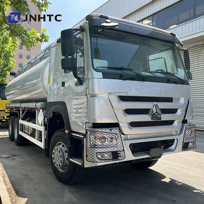 Sinotruk Howo Oil Tank Truck 6X4 400HP LHD Diesel Fuel Oil Tank Truck Buon prezzo