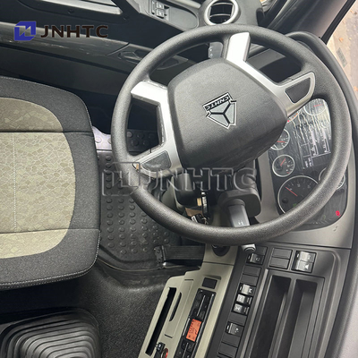 Sinotruk Howo NX 371 Camion spazzatura 6x4 8x4 Camion spazzatura mineraria Sino Hohan 380 400hp 10 12 ruote 20-60 tonnellate Camion spazzatore di sabbia