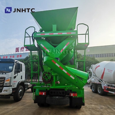 HOWO 4×2 Camionetto leggero per il frullamento del calcestruzzo 3 metri cubi 4,5 tonnellate Camionetto per il frullamento del calcestruzzo resistente alle intemperie
