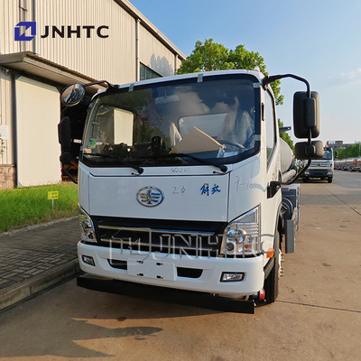 FAW Nuovo camion cisterna d'acqua da 5000 litri diesel carburante camion cisterna d'acqua con motore pompa motore cambio manuale vendita