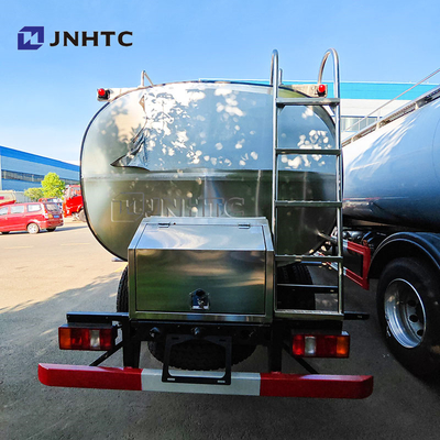 Sinotruk Howo 4x2 Camionetto a combustibile leggero 4200 litri Camionetto a combustibile diesel
