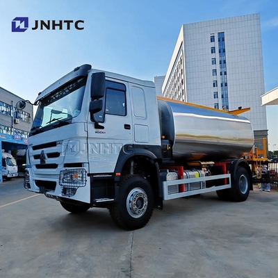 HOWO 4X2 340HP Intelligent Bitumen Spreader Equipaggiamento per la spruzzatura di asfalto
