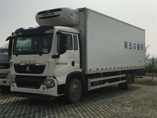 20 tonnellate caricano il camion refrigerato HOWO pesante del camion SINOTRUK 6x4 del carico