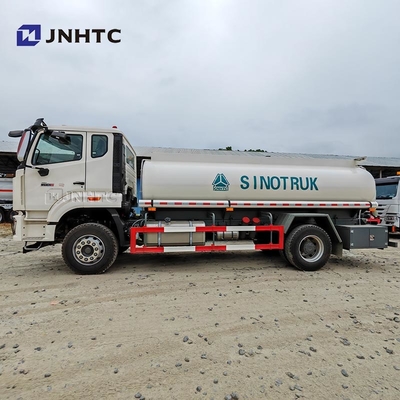 Howo NX Water Anker Truck 4x2 200-380hp Drive Wheel Sprinkler Tank Truck Buon prezzo