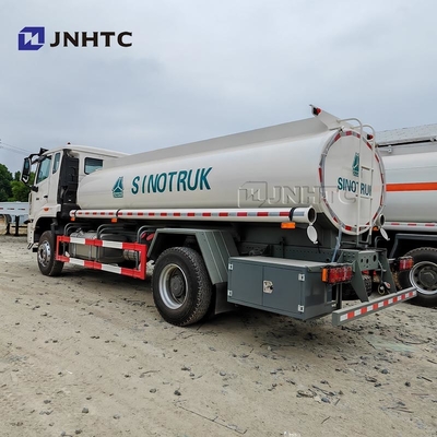 Howo NX Water Anker Truck 4x2 200-380hp Drive Wheel Sprinkler Tank Truck Buon prezzo