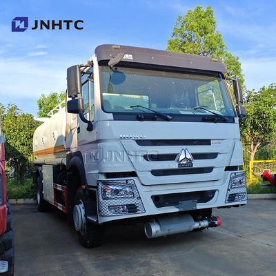 Howo Camioni cisterna petrolifera 4X2 266 CV 30000 litri Trasporto carburante Camioni cisterna carburante