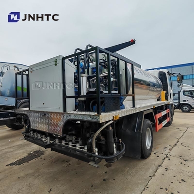 Equipaggiamento per la spruzzatura dell'asfalto Shacman camion 4X2 160HP Intelligent Bitumen Spreader in vendita