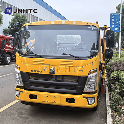 HOWO Light Double Deck Flatbed Road Rescue Wrecker Tow Truck in vendita