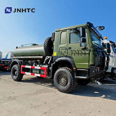 Howo Camioni cisterna petrolifera 4X4 a trazione integrale Camioni cisterna carburanti