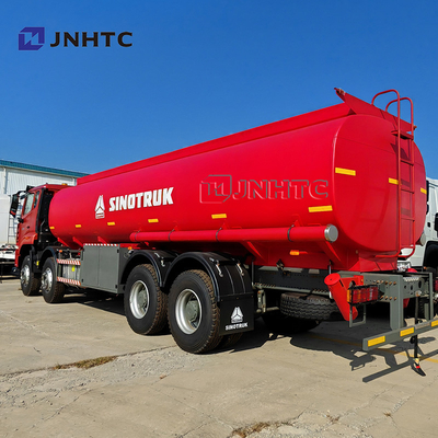 Howo NX Camion petrolifero 8X4 400 CV 30000 litri Trasporto carburante Camion petrolifero