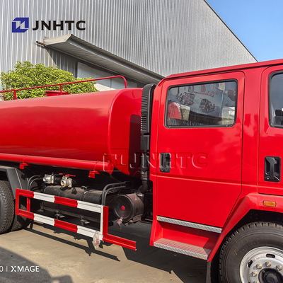 Produttore HOWO 4x2 5000L Cisterna idrica Camion pompieri Camion antincendio