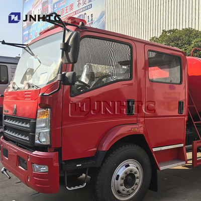 Produttore HOWO 4x2 5000L Cisterna idrica Camion pompieri Camion antincendio