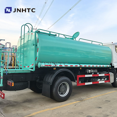 Sinotruk Howo Cisterna dell'acqua Camion 4x2 6x4 8x4 20CBM Serbatoio Sprinkler Acqua Cisterna di irrigazione In magazzino
