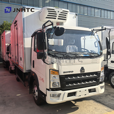 HOWO 6 ruote camion frigorifero piccolo camion frigorifero gelato trasporto congelatore furgone in vendita