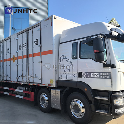 SITRAK Trasporto merci pericolose personalizzato Camion di carico 4x2 Diesel Petardino Camion di consegna infiammabile