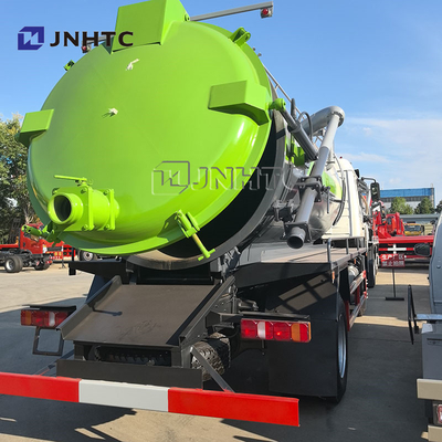 HOWO MATE 4x2 Mini aspirapolvere di scarico a vuoto Cisterna di aspirazione fecale