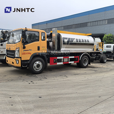HOWO 6 ruote Asfalto Bitume Distributore Bitume Sprayer camion in vendita