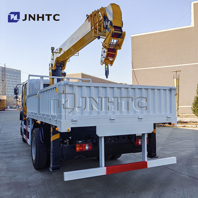 Howo Light Mini 4*4 6 ruote Double Row Cab Cargo Truck Con Telescopic Boom Cranes 8 tonnellate Monted Crane Cargo Truck