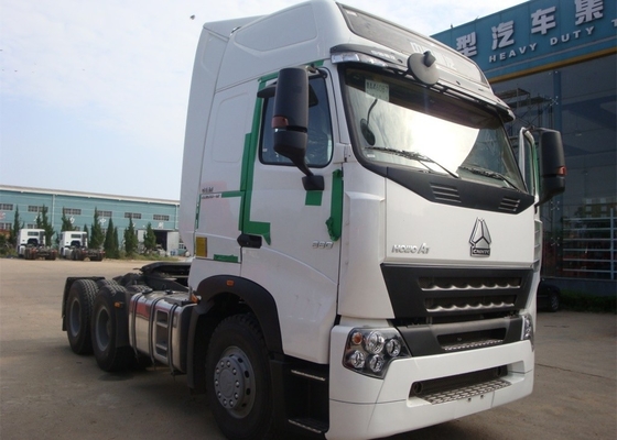 L'iso ha passato l'autocisterna di 10 Wheeler Sinotruk Howo Bulk Cement ed il camion del trattore con il corpo dell'autocisterna del ³ di 50M