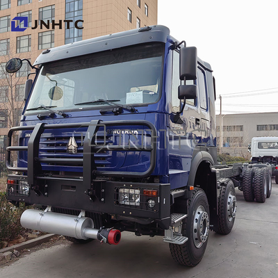Buon prezzo HOWO Tutte le ruote guida 8x8 camion merci Chassis speciale altri camion in vendita fuori strada estrema grande potenza