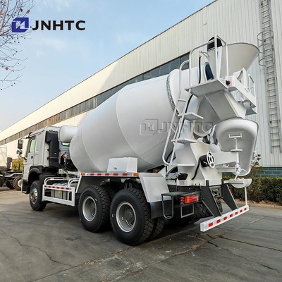 HOWO 6X4 8X4 Miscelatore di cemento Serbatoio pompa costruzione per la costruzione del camion miscelatore
