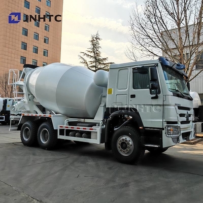 HOWO 6X4 8X4 Miscelatore di cemento Serbatoio pompa costruzione per la costruzione del camion miscelatore