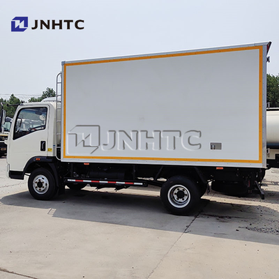 Sinotruk 4x2 camion frigorifero 5 tonnellate camion frigorifero per il trasporto di pesci vivi